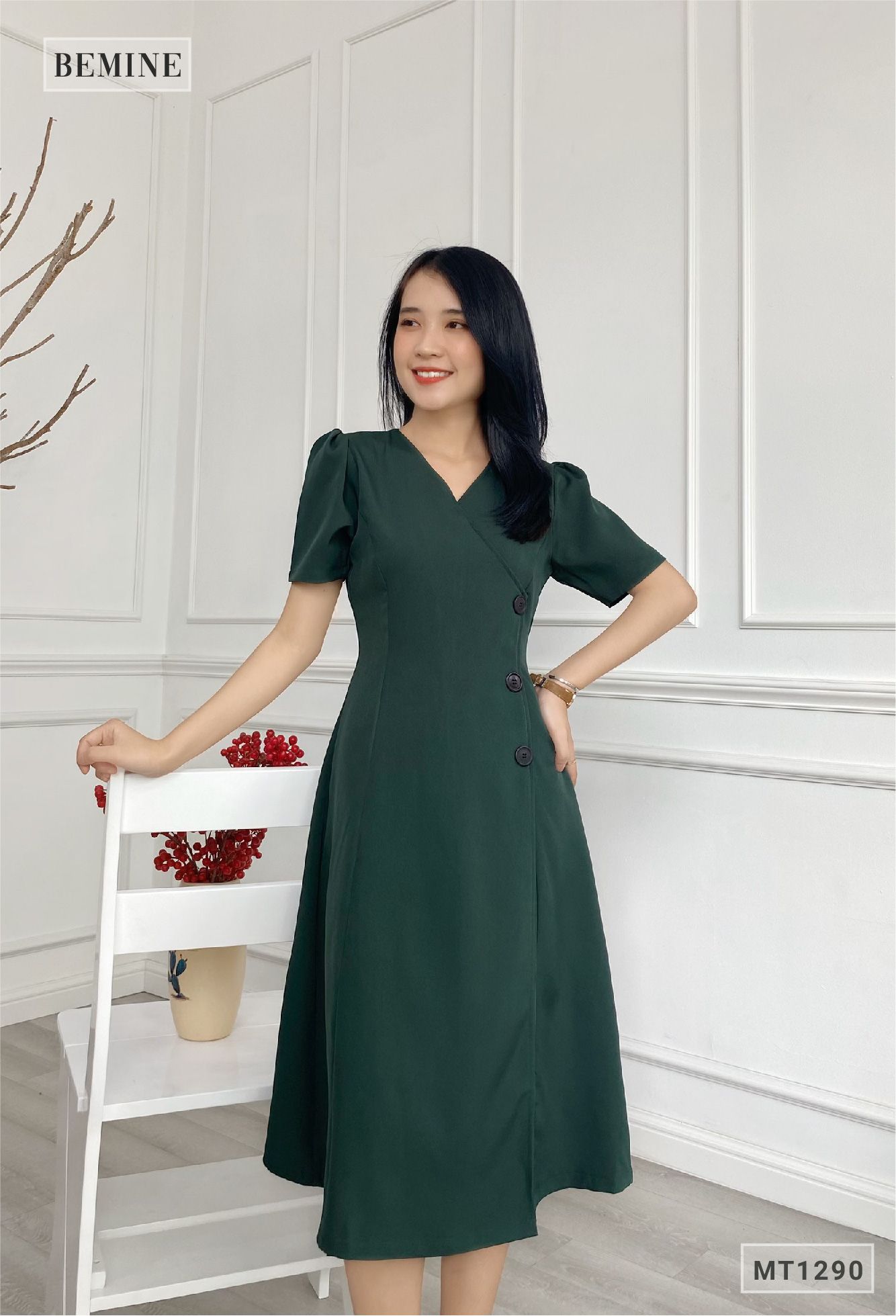 MT1290REU - Đầm xòe tà chéo đính nút