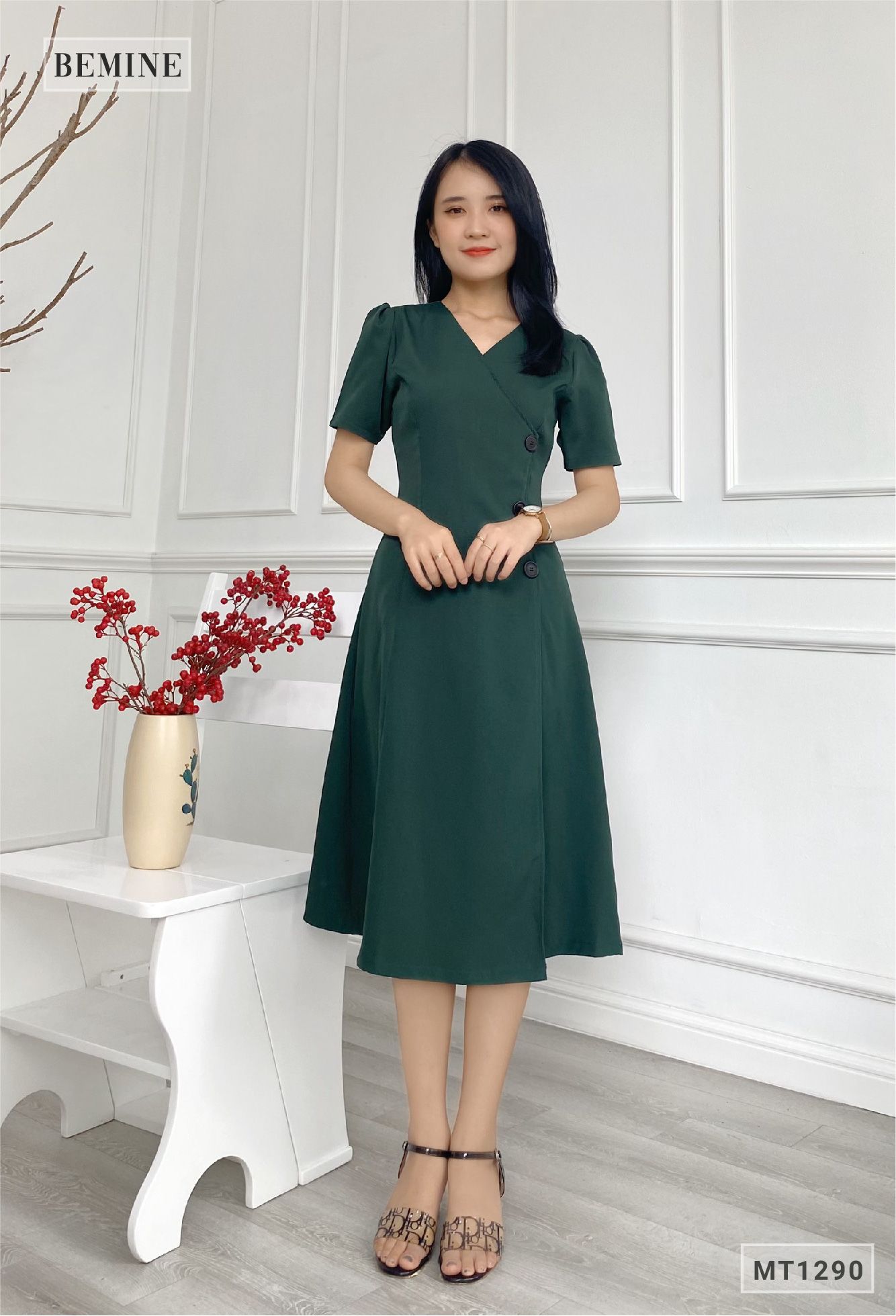 MT1290REU - Đầm xòe tà chéo đính nút