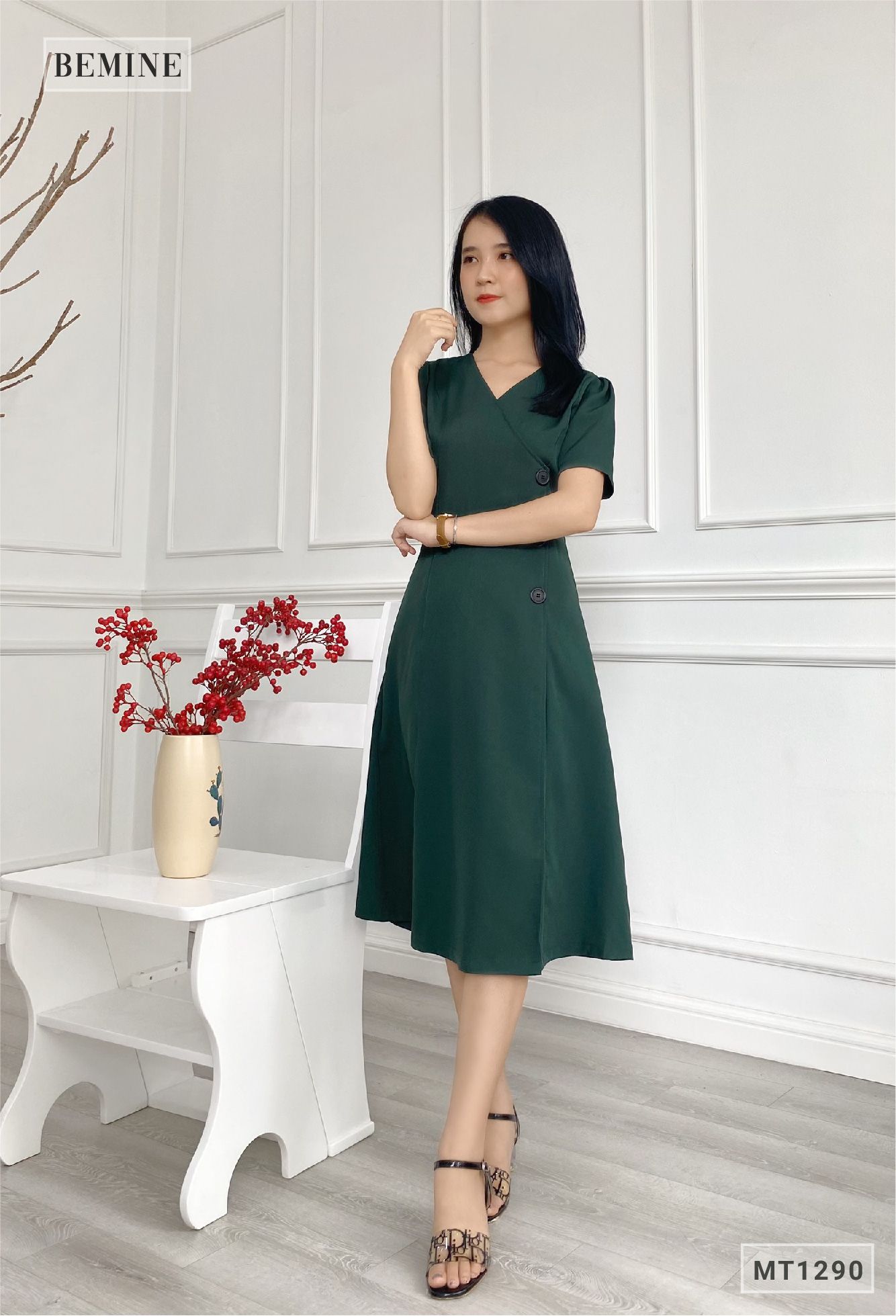 MT1290REU - Đầm xòe tà chéo đính nút