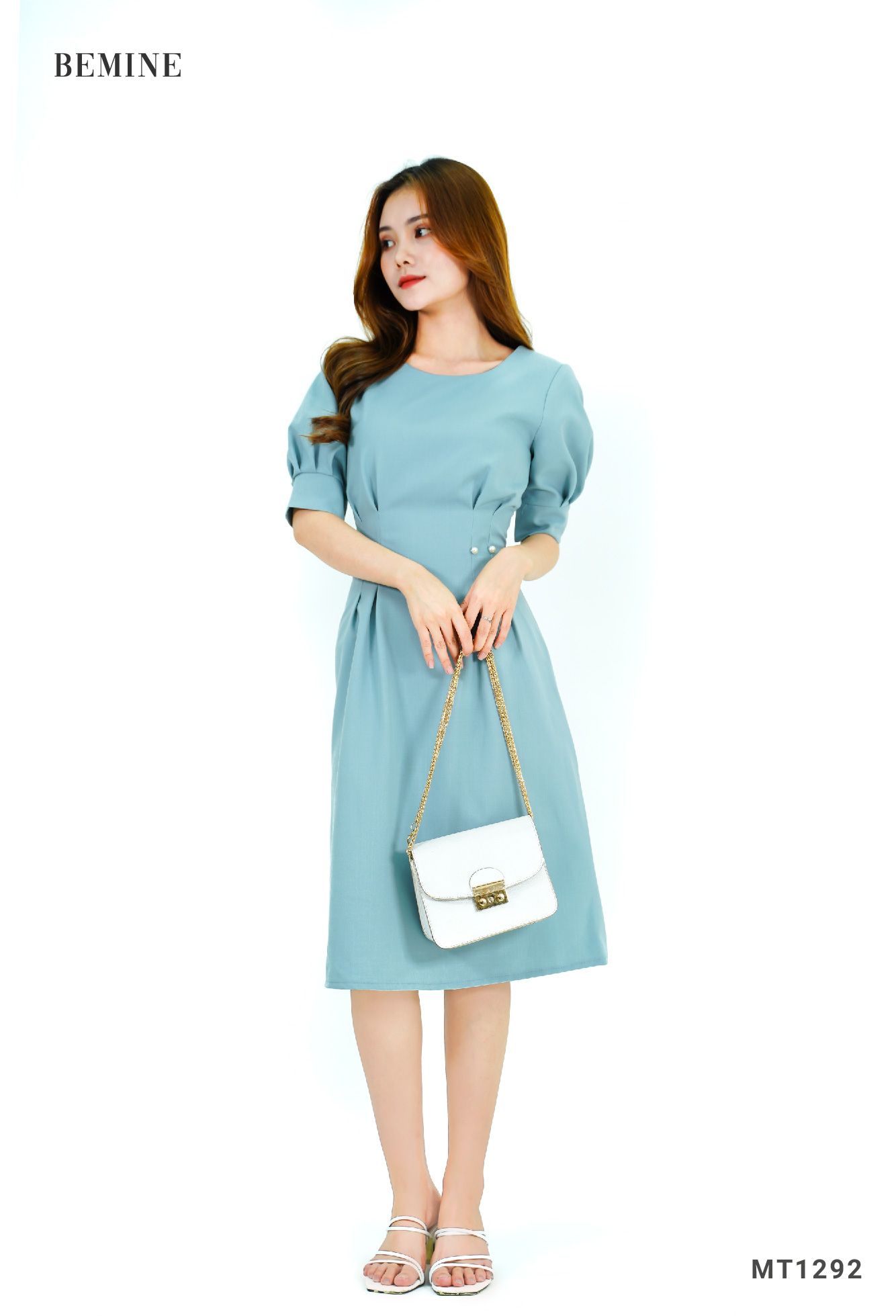 MT1292XANH - Đầm xếp ly eo đính châu