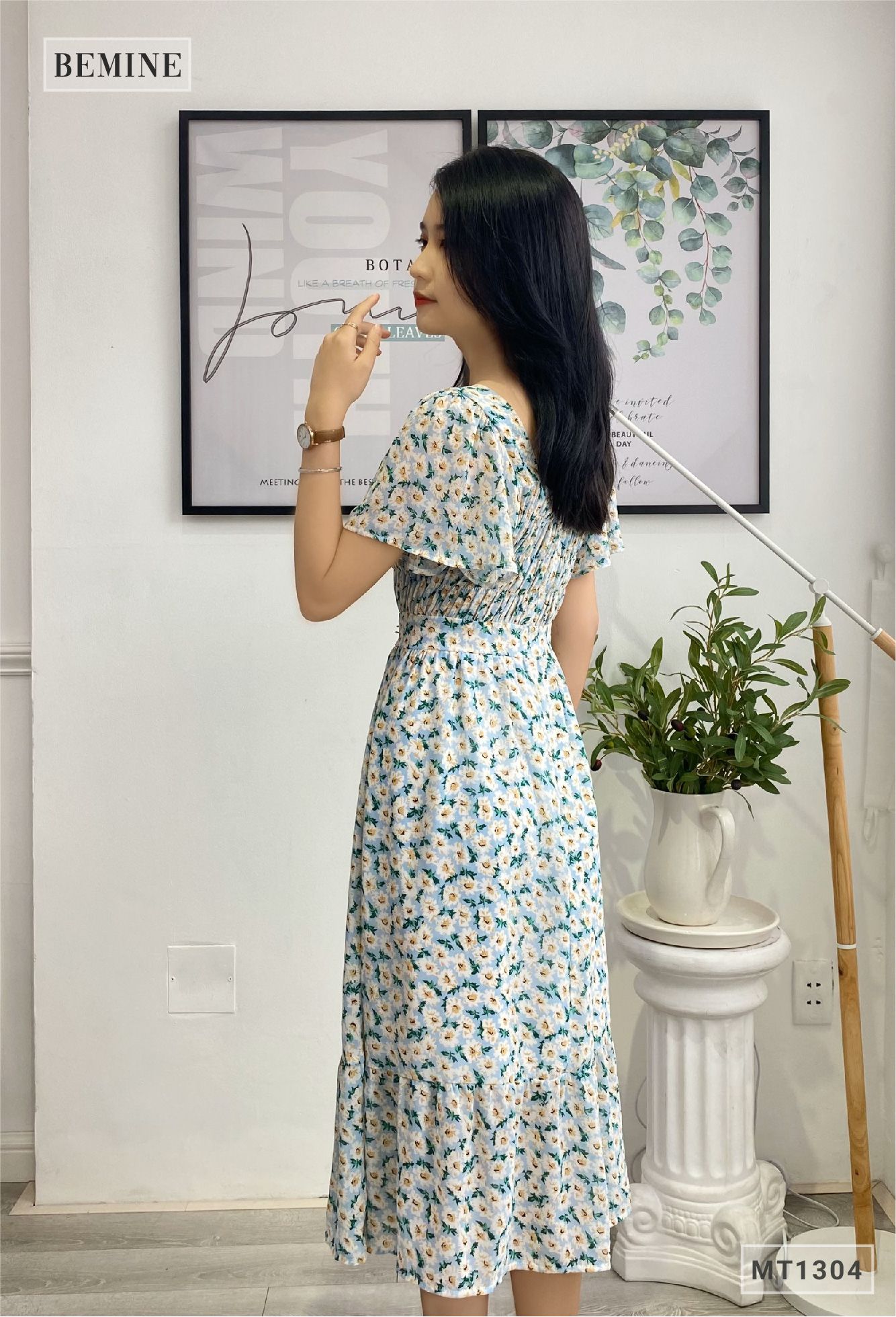 MT1304XANH - Đầm hoa chạy chỉ thân lót tùng