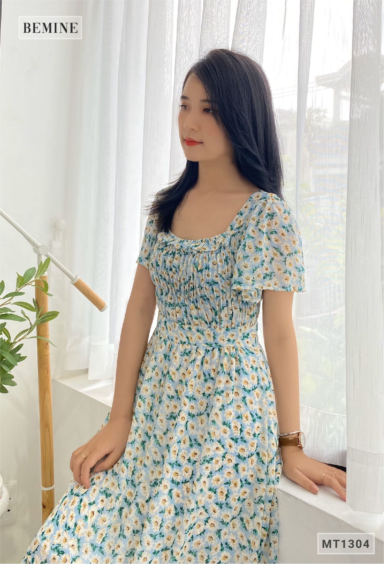 MT1304XANH - Đầm hoa chạy chỉ thân lót tùng
