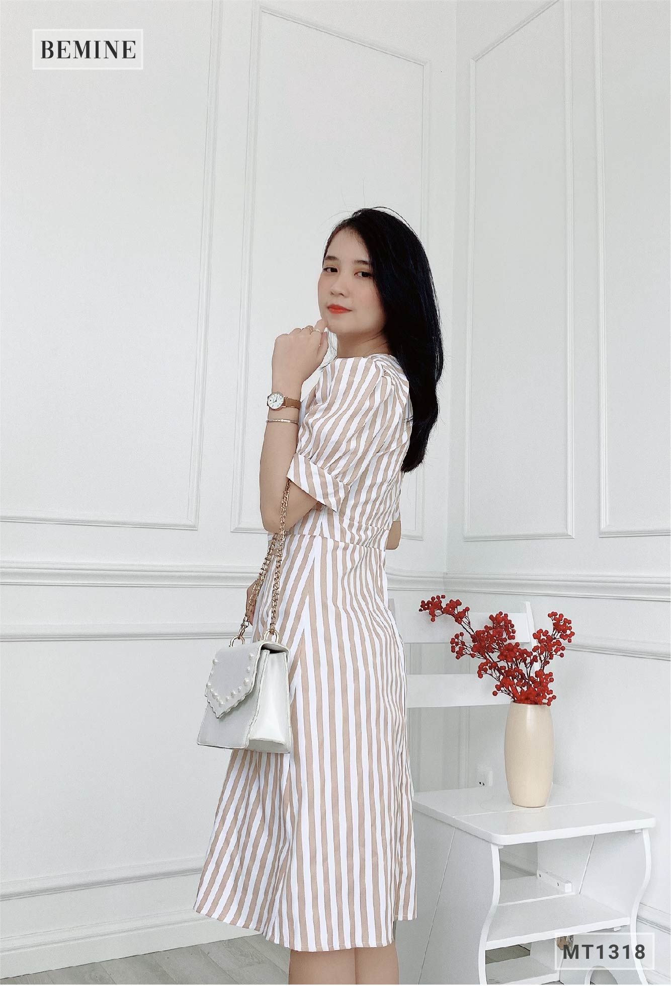MT1318DA - Đầm sọc đính nút eo