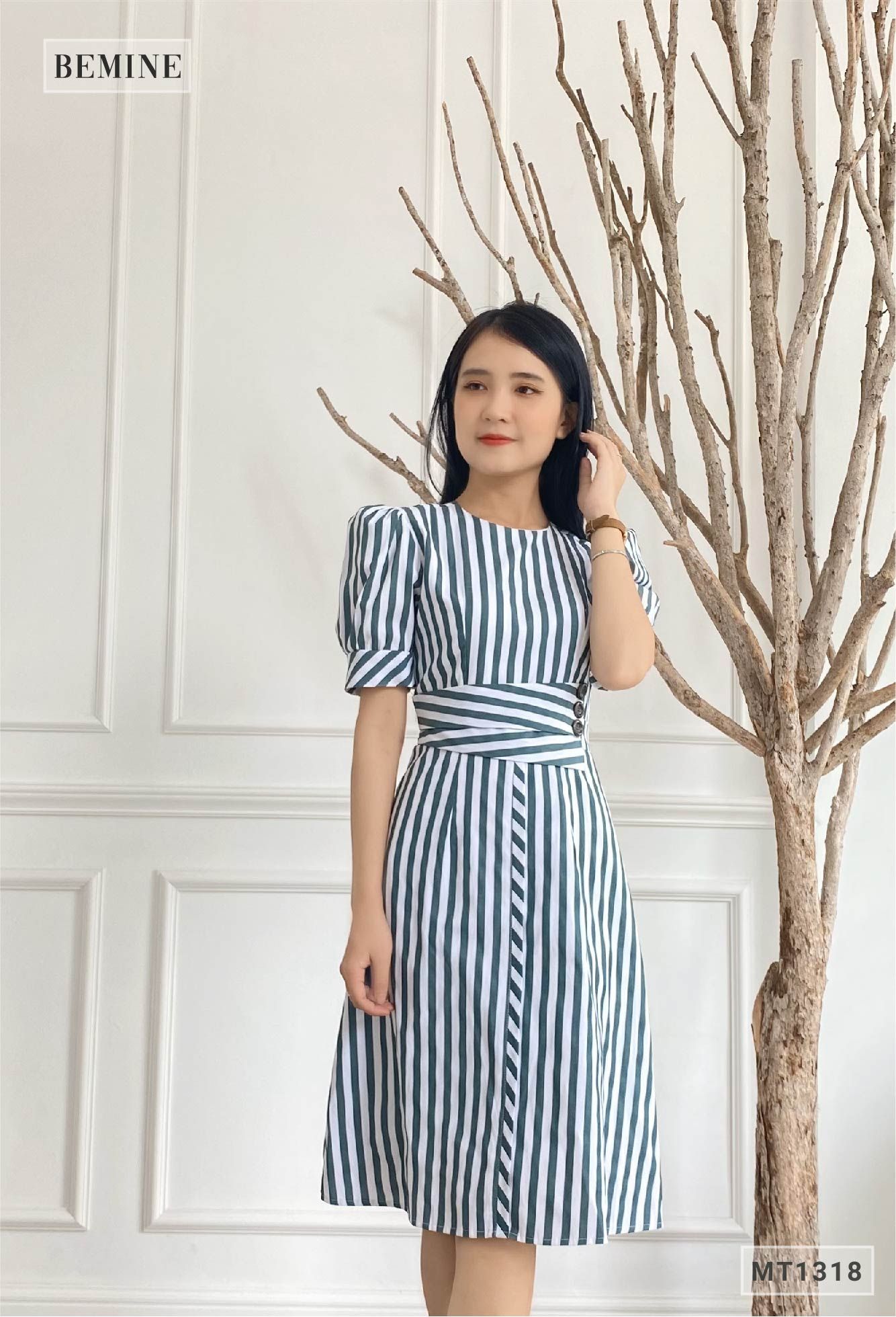 MT1318XANH - Đầm sọc đính nút eo