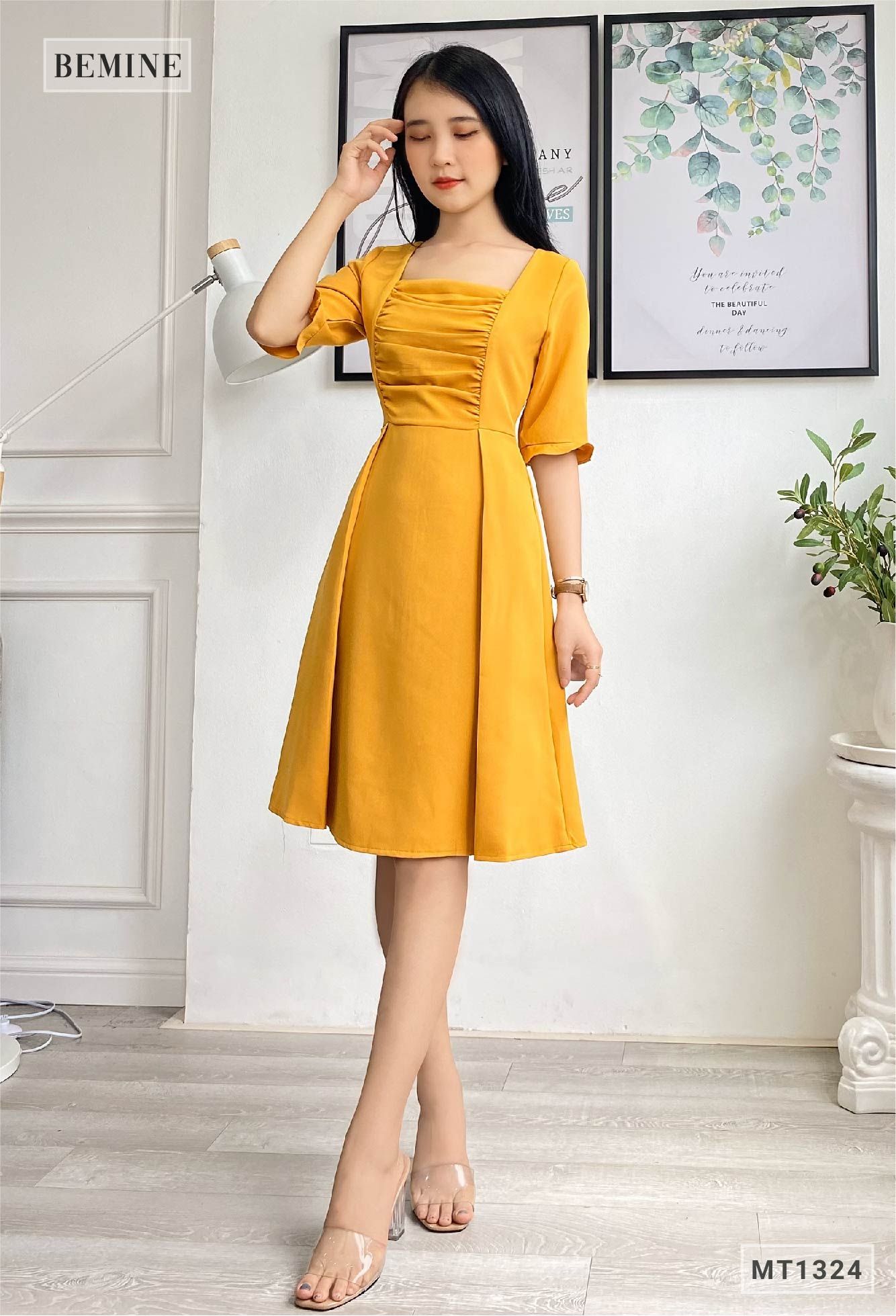 MT1324VANG - Đầm cổ vuông xếp ly ngực
