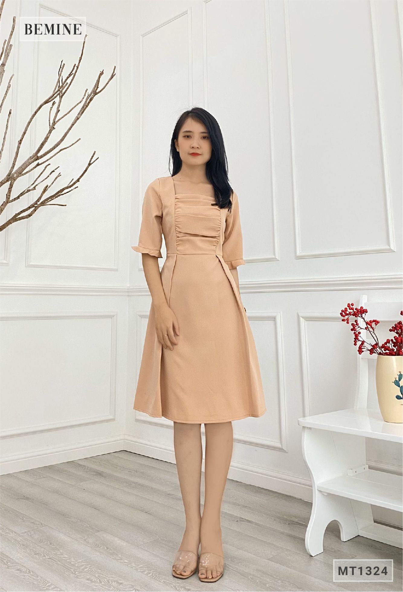 MT1324DA - Đầm cổ vuông xếp ly ngực