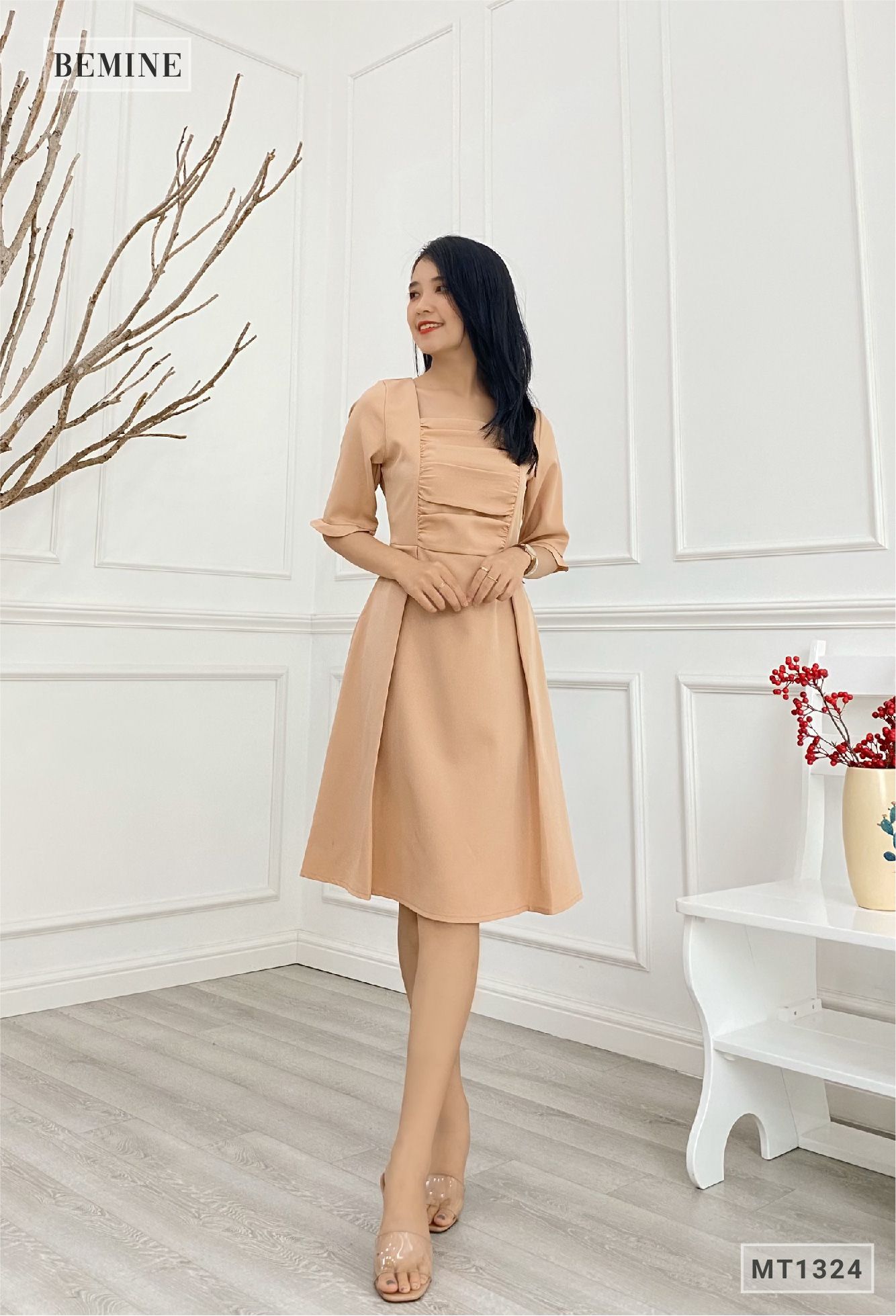 MT1324DA - Đầm cổ vuông xếp ly ngực