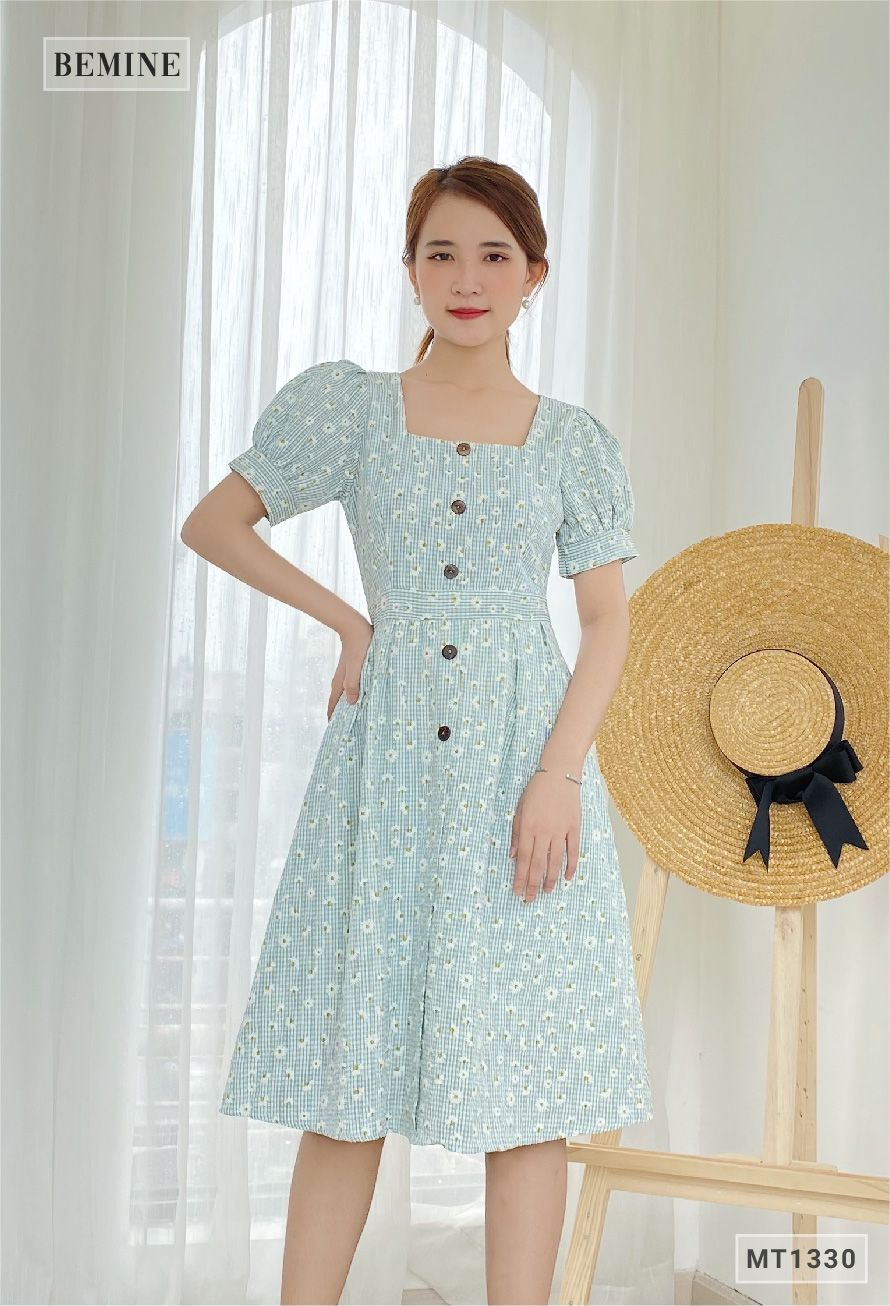 MT1330XANH - Đầm cổ vuống đính nút