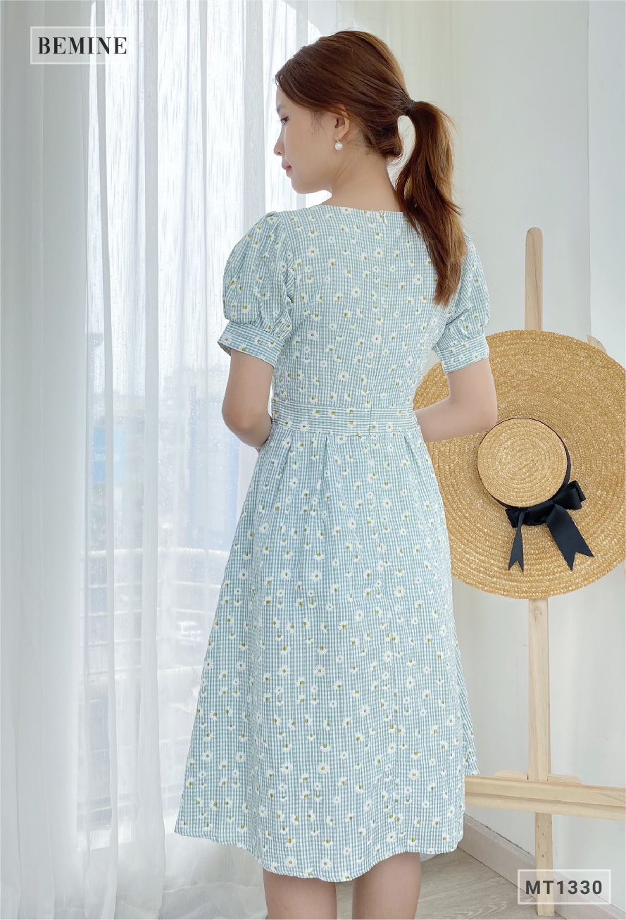 MT1330XANH - Đầm cổ vuống đính nút