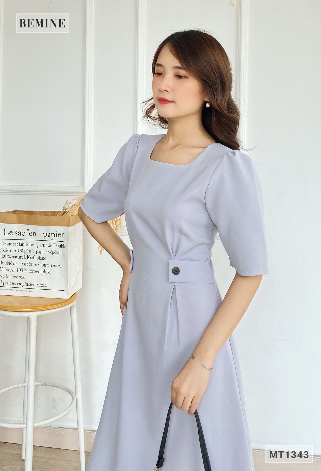 MT1343XAM - Đầm cổ vuông đính 2 nút eo