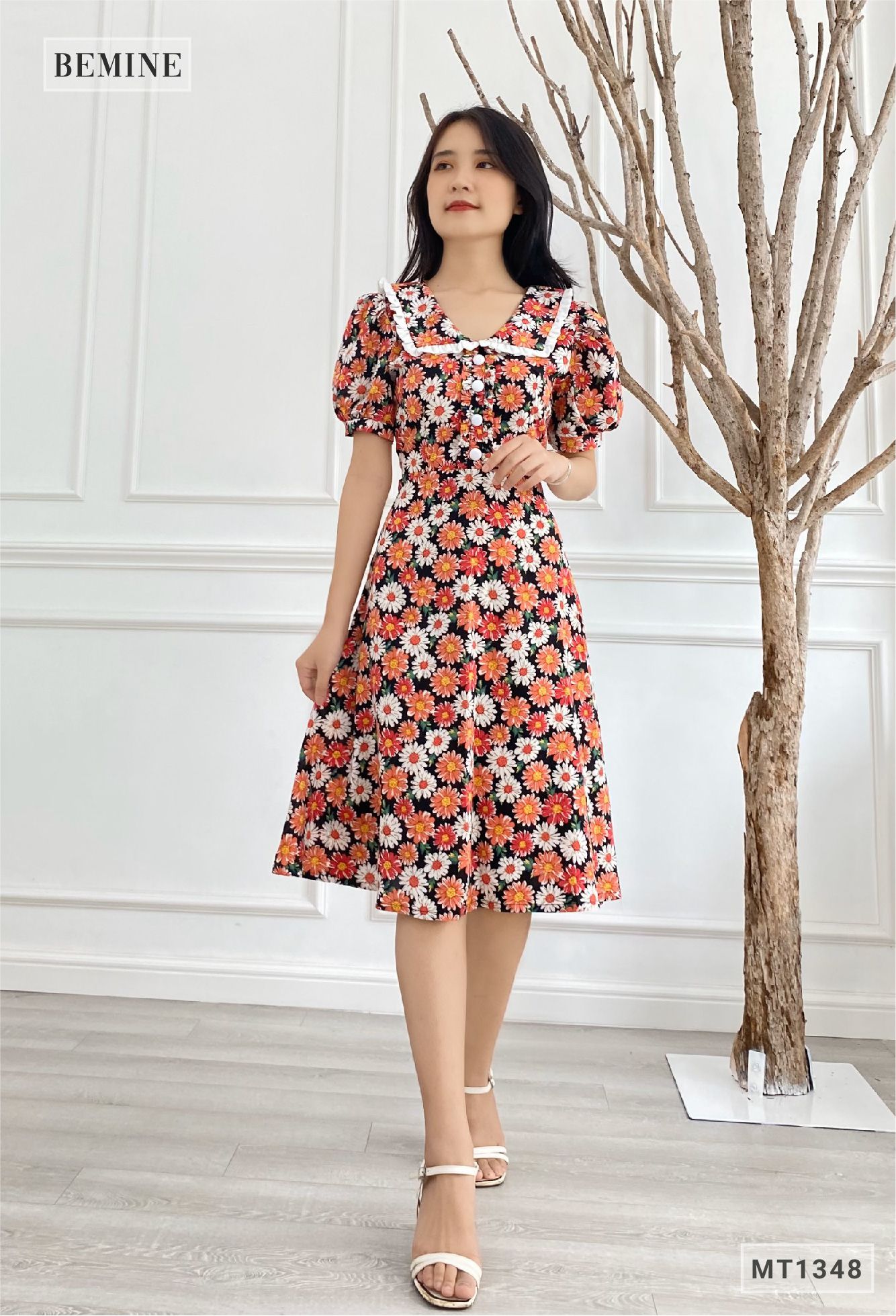 MT1348ĐEN - Đầm viền cổ trắng đính nút