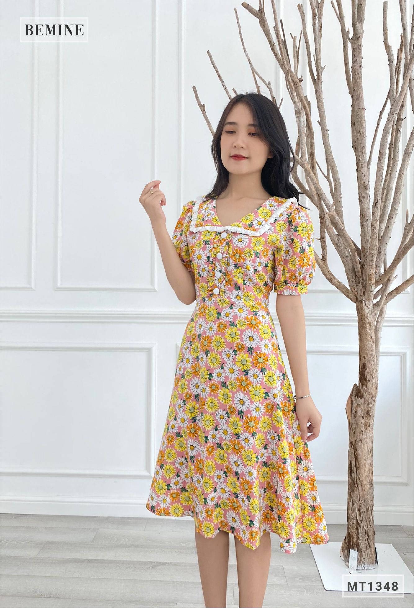 MT1348HONG - Đầm viền cổ trắng đính nút