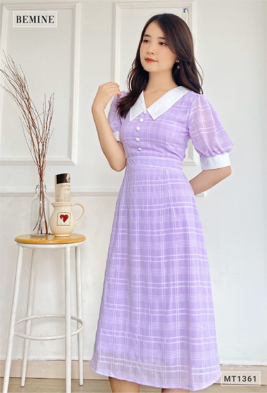 MT1361TIM - Đầm cổ phối đính 5 nút