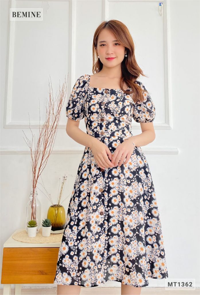 MT1362DEN - Đầm hoa tay phồng nút dọc