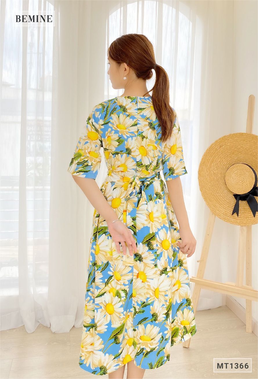 MT1366XANH - Đầm hoa xòe cổ đắp chéo