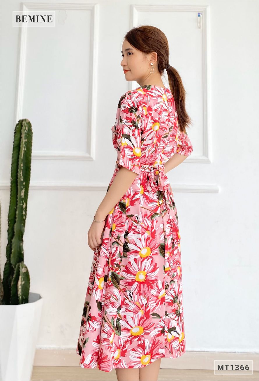 MT1366HONG - Đầm hoa xòe cổ đắp chéo