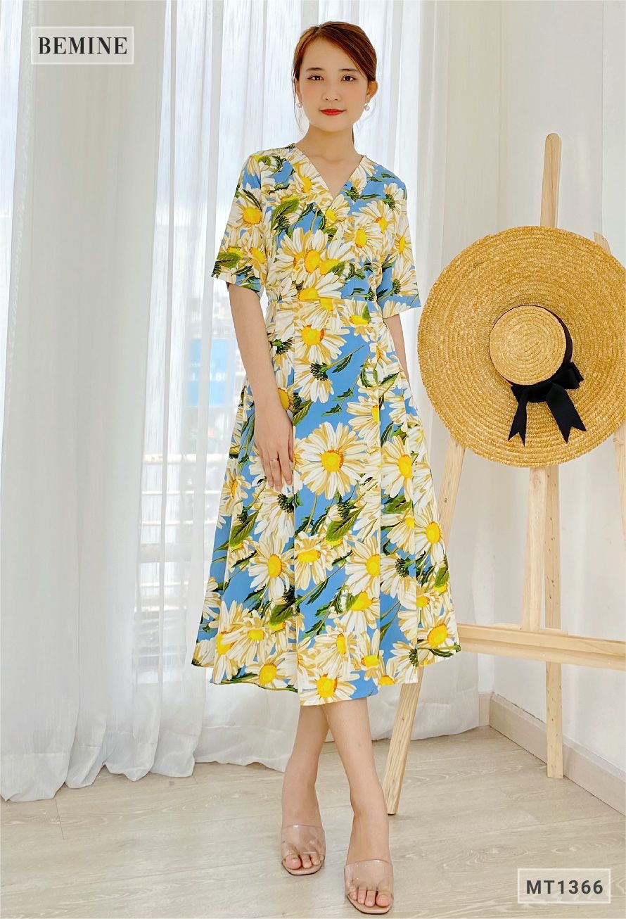 MT1366XANH - Đầm hoa xòe cổ đắp chéo