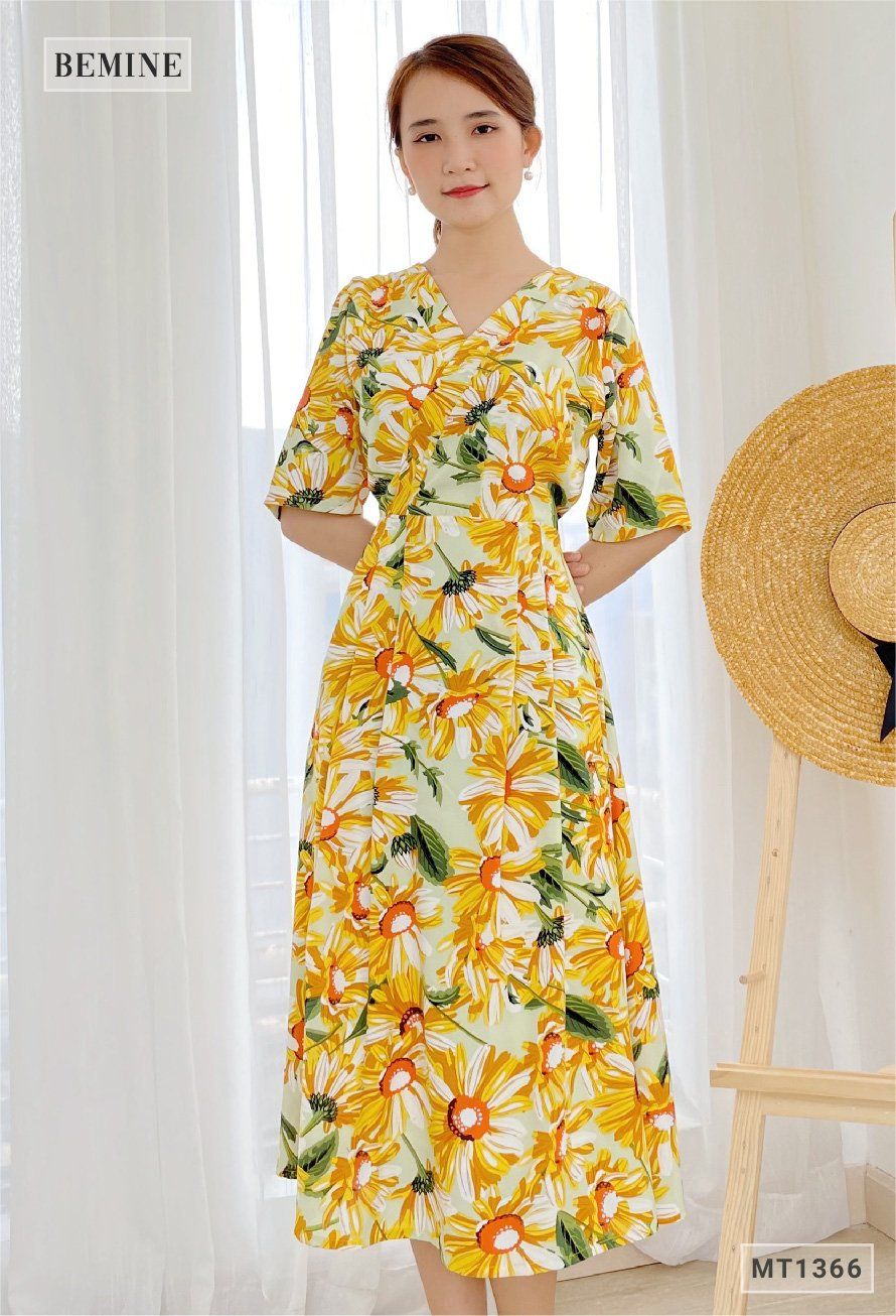 MT1366VANG - Đầm hoa xòe cổ đắp chéo
