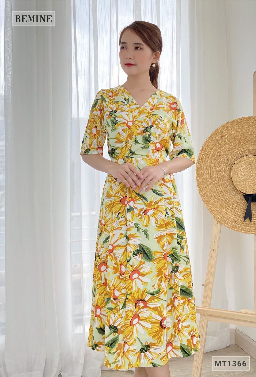 MT1366VANG - Đầm hoa xòe cổ đắp chéo