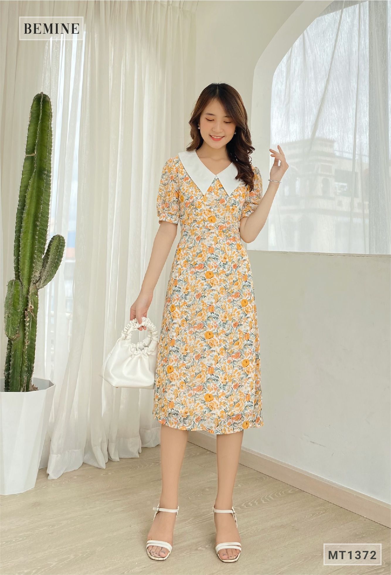 MT1372CAM - Đầm hoa cổ phối cột eo