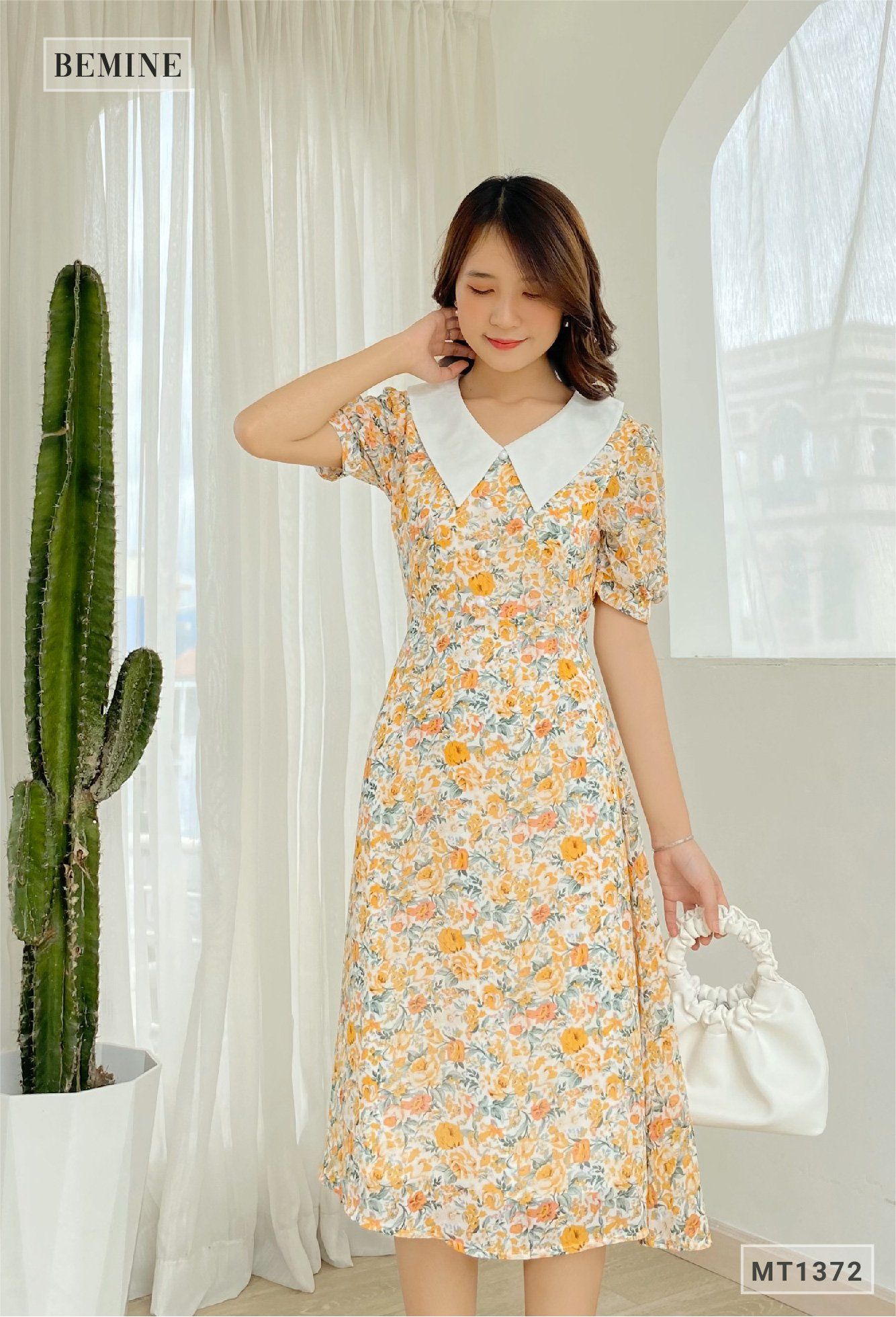 MT1372CAM - Đầm hoa cổ phối cột eo
