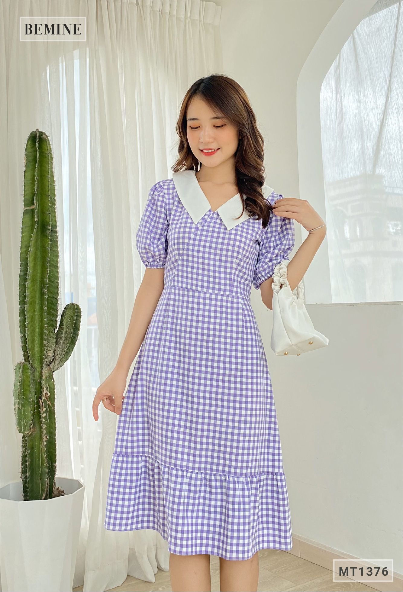 MT1376TIM - Đầm caro đuôi cá cổ phối