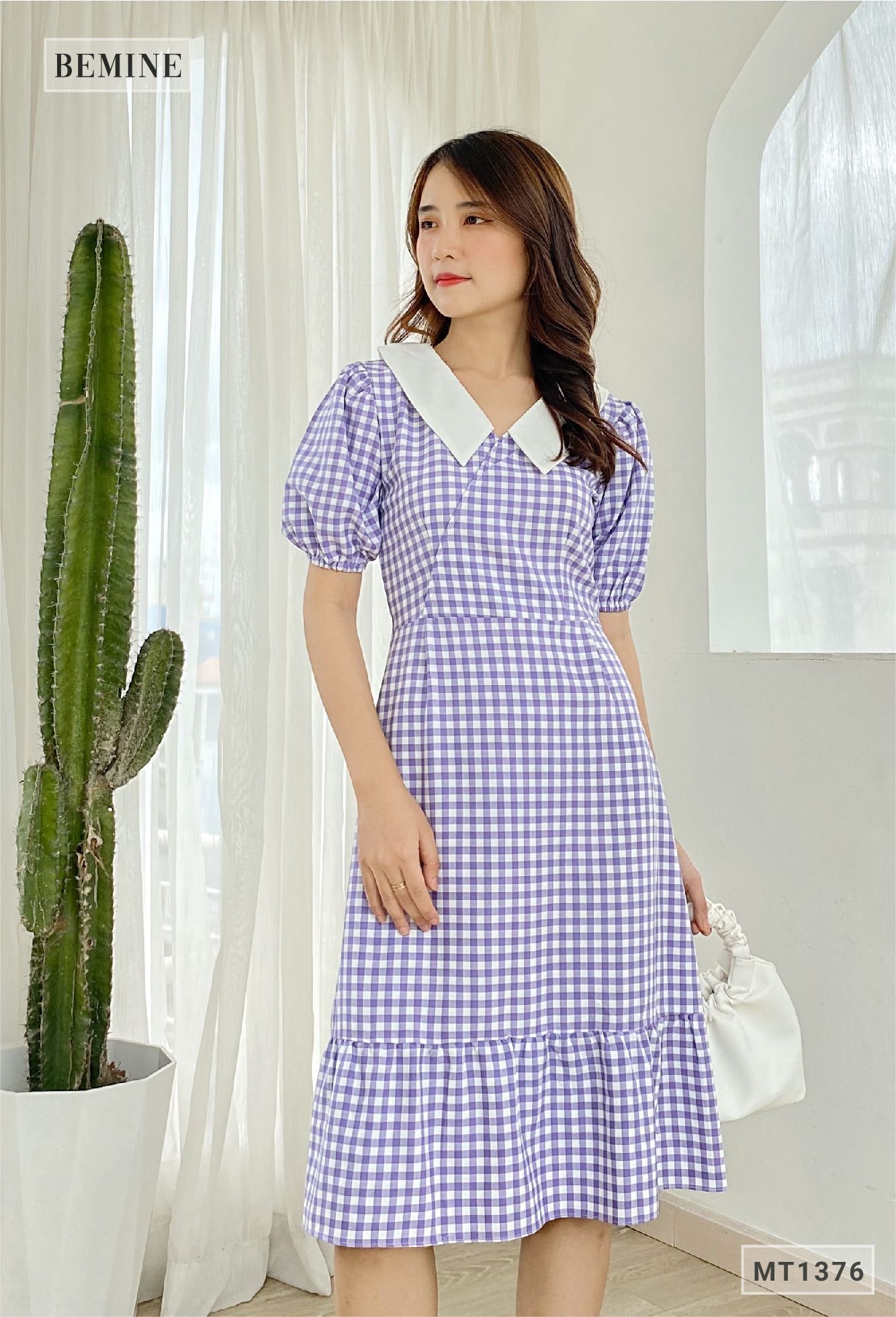 MT1376TIM - Đầm caro đuôi cá cổ phối