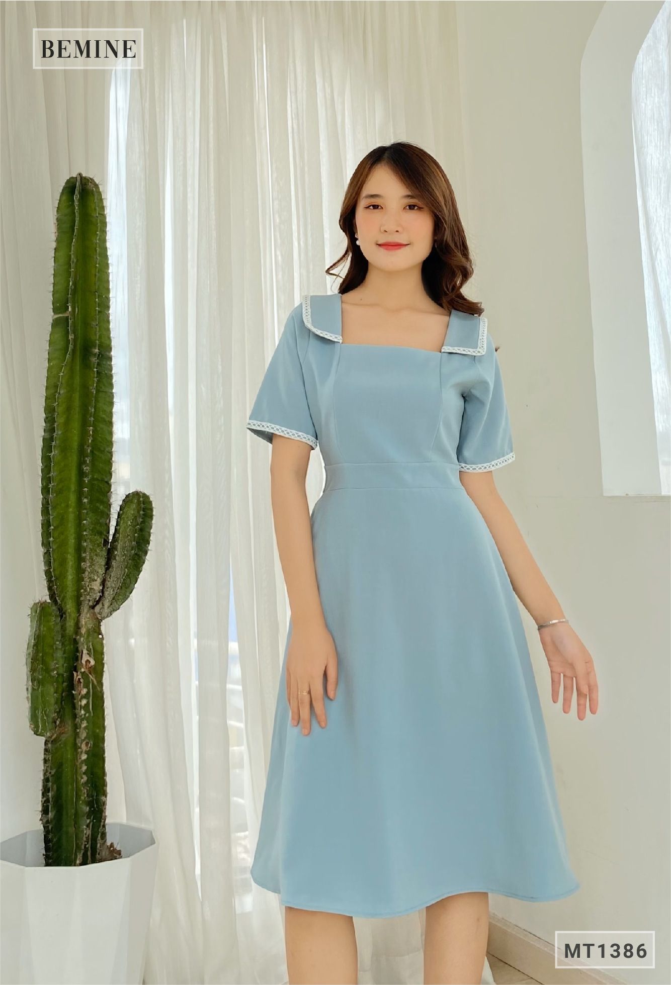 MT1386XANH - Đầm xòe cổ vuông phối ren