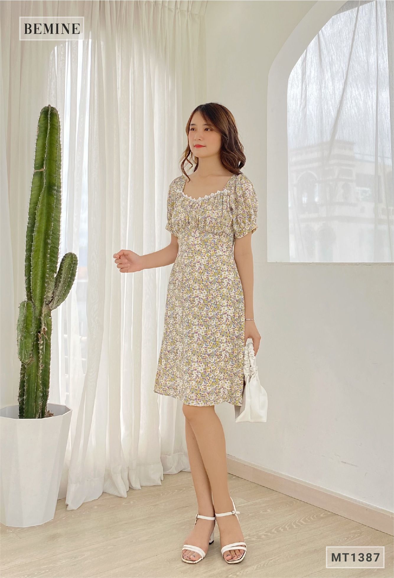 MT1387XANH - Đầm hoa ren cổ dây eo