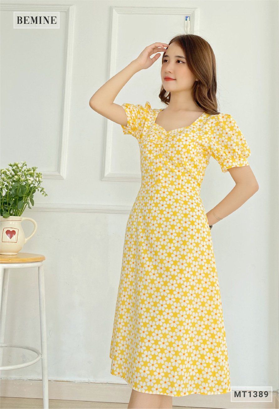 MT1389VANG - Đầm hoa cổ vuông nhún ngực