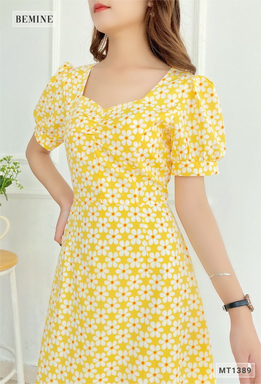 MT1389VANG - Đầm hoa cổ vuông nhún ngực
