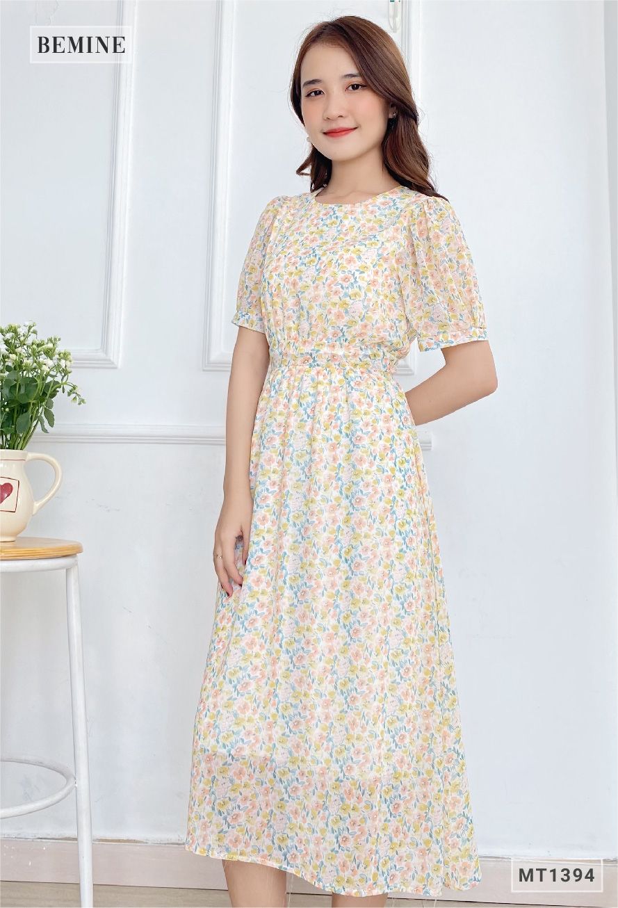 MT1394VANG - Đầm hoa cổ tròn chun eo
