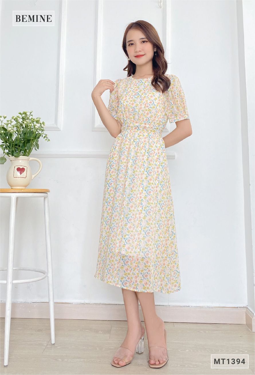 MT1394VANG - Đầm hoa cổ tròn chun eo