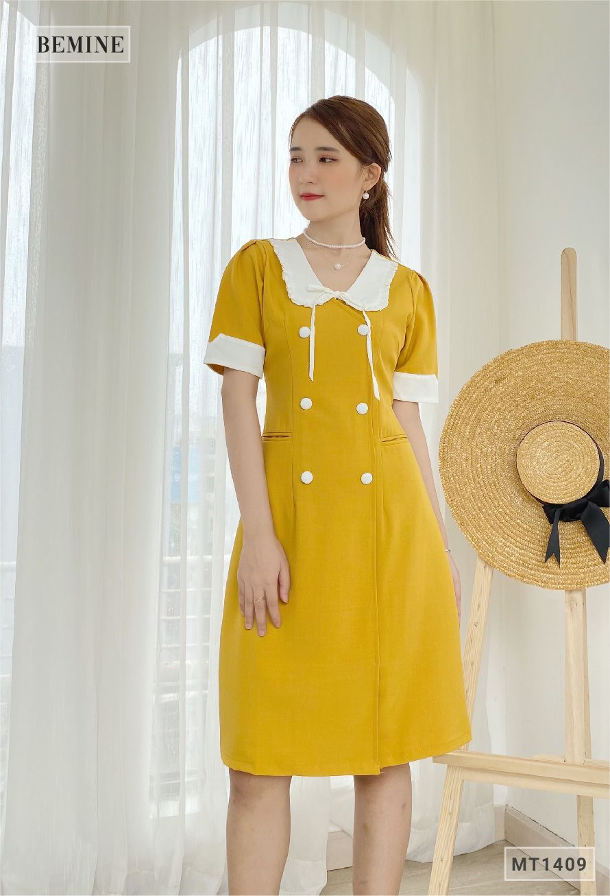 MT1409VANG - Đầm phối cổ tay đính nút