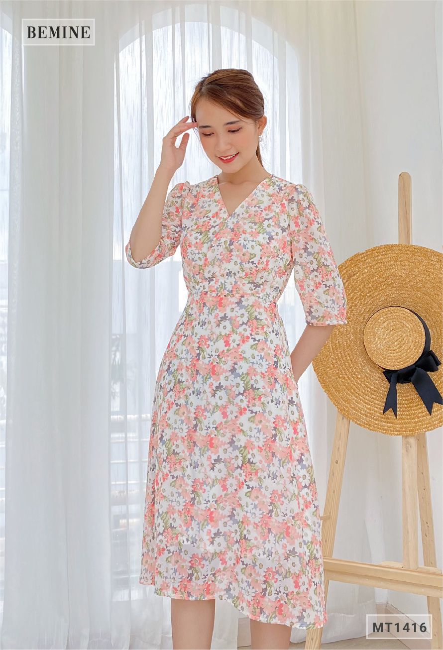 MT1416HONG - Đầm hoa cổ đắp chéo cột eo