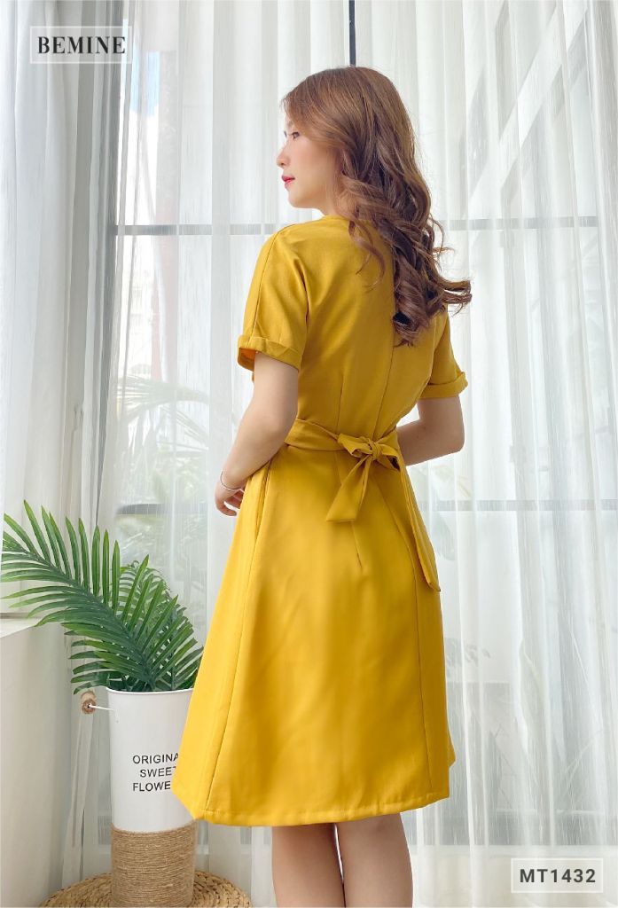 MT1432VANG - Đầm cánh dơi cá tính