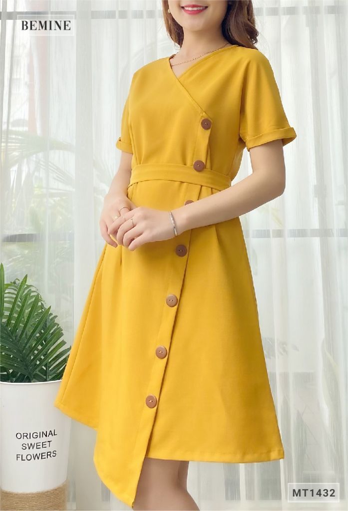 MT1432VANG - Đầm cánh dơi cá tính