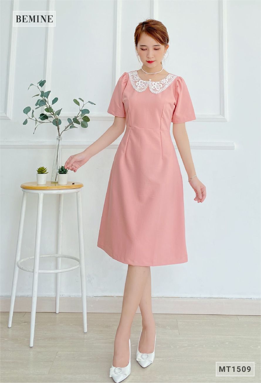 MT1509HONG - Đầm xòe cổ phối ren