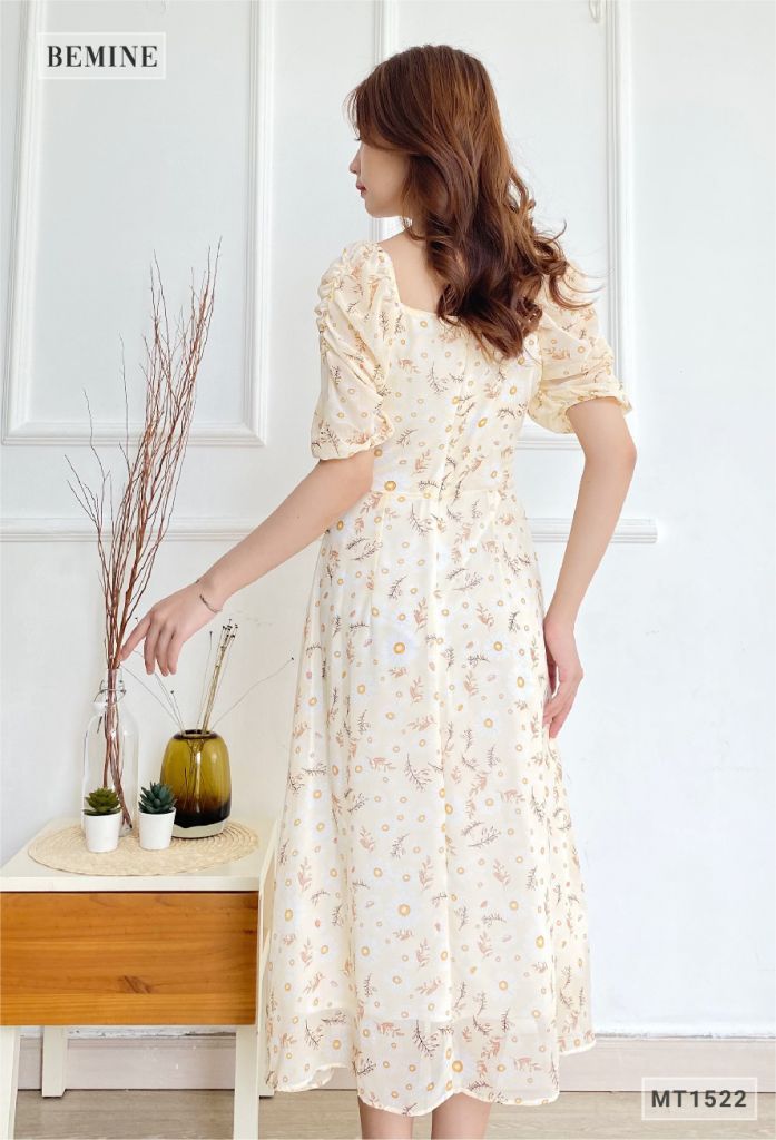 MT1522VANG - Đầm hoa tay phồng cổ vuông
