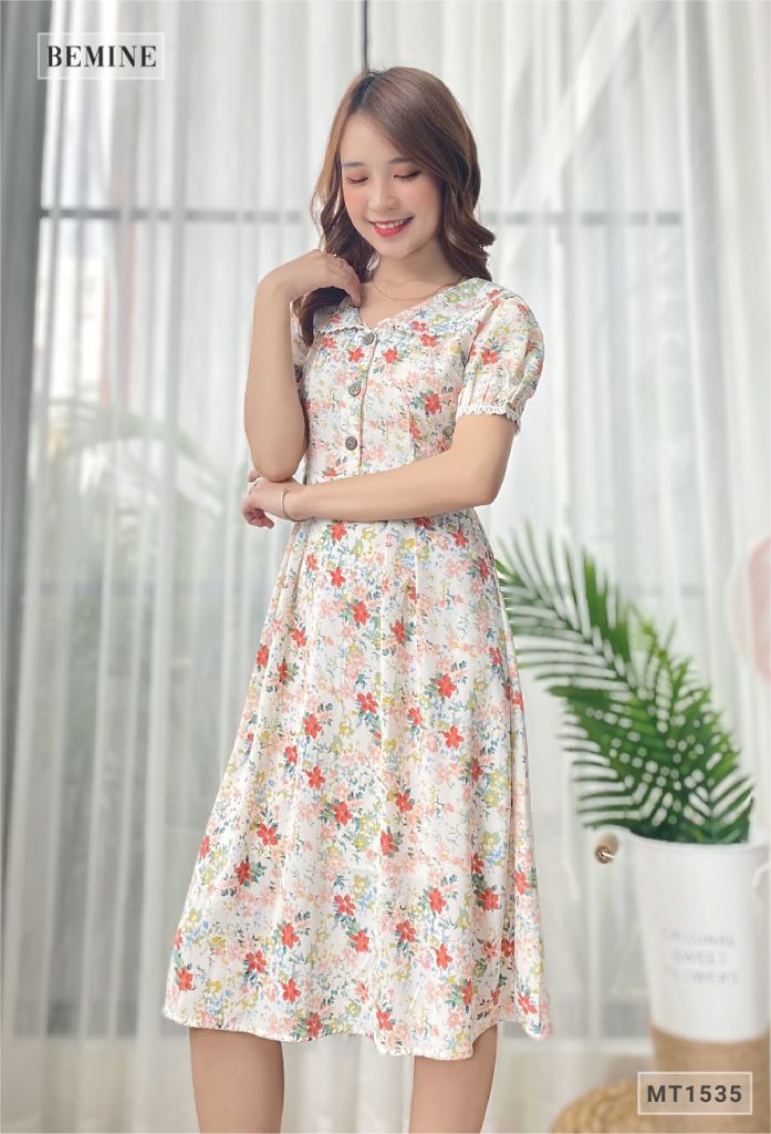 MT1535TRANG - Đầm bông nút gỗ cổ ren