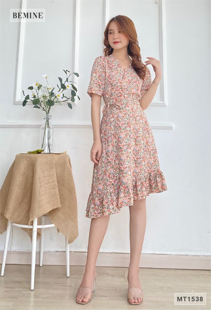 MT1538HONG - Đầm bông cổ đắp chéo dây eo