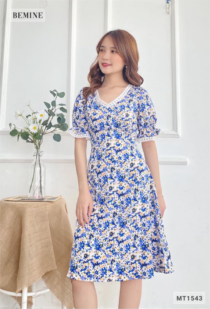 MT1543XANH - Đầm bông cúc cổ tim ren