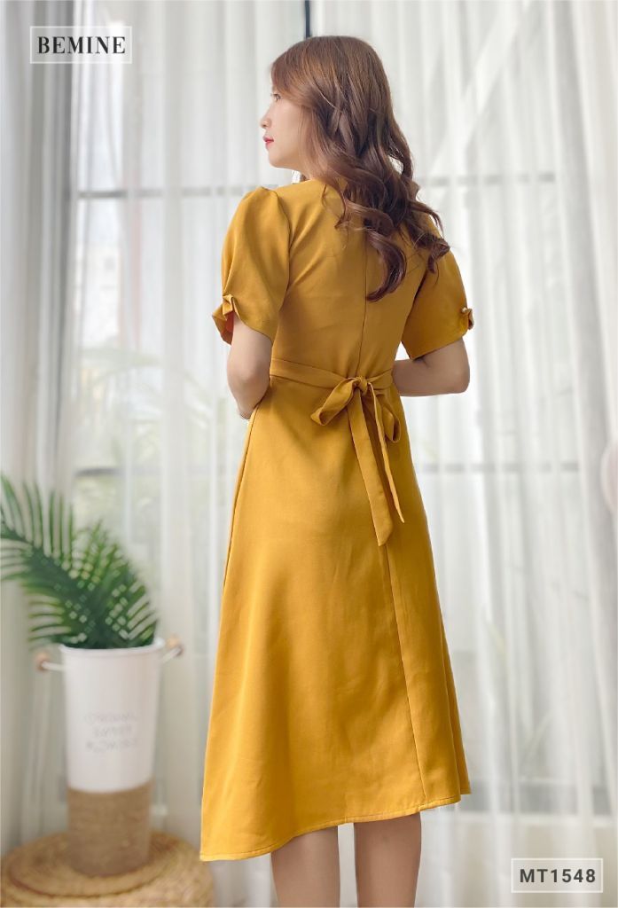 MT1548VANG - Đầm cánh dơi đính châu tay