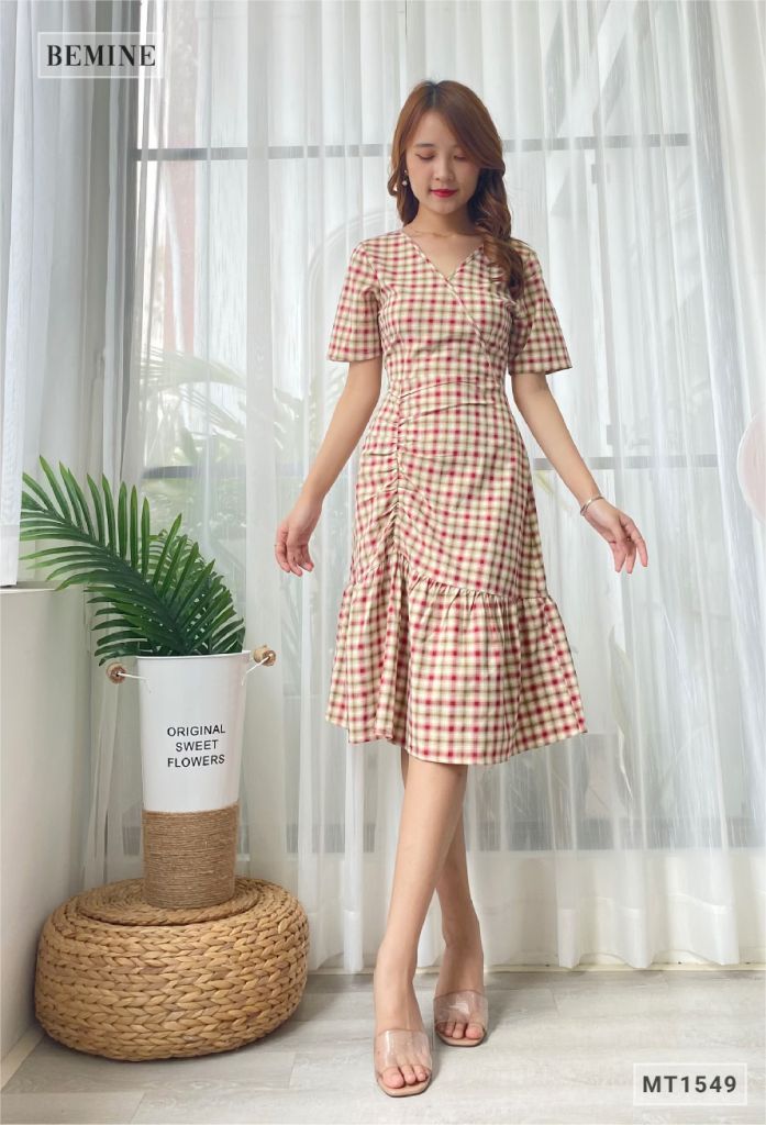 MT1549DO - Đầm caro đuôi cá xếp ly