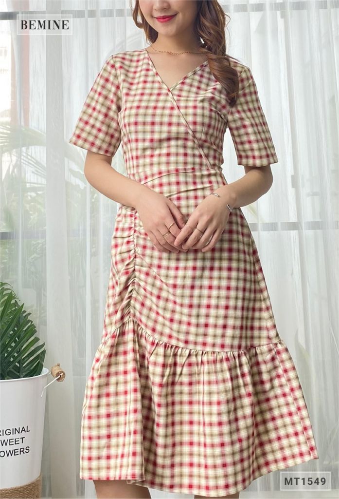 MT1549DO - Đầm caro đuôi cá xếp ly