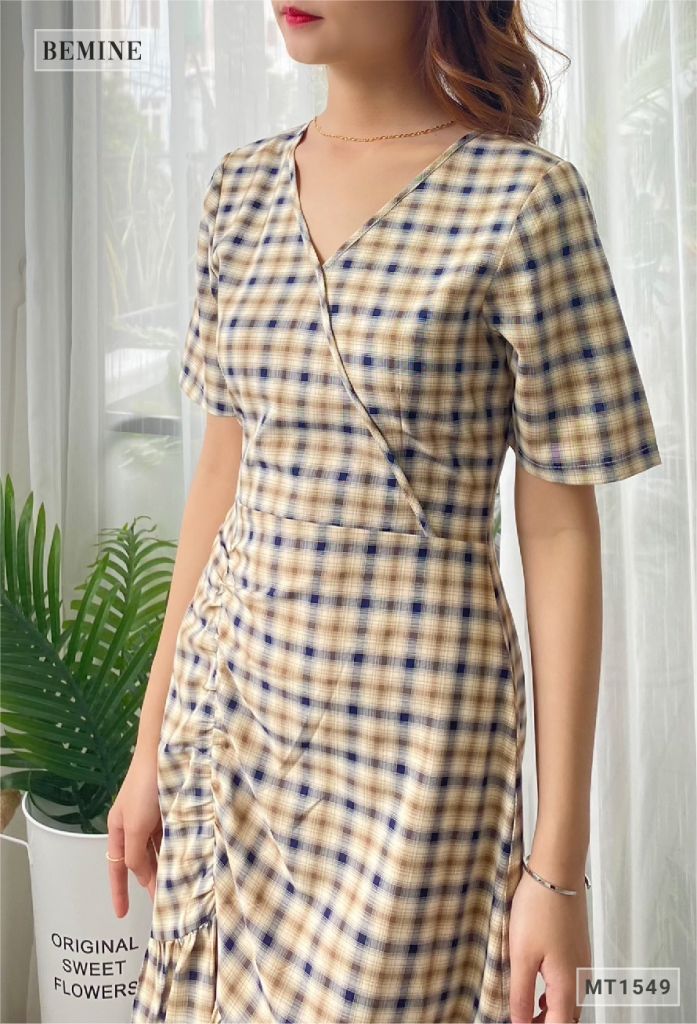 MT1549XAM - Đầm caro đuôi cá xếp ly