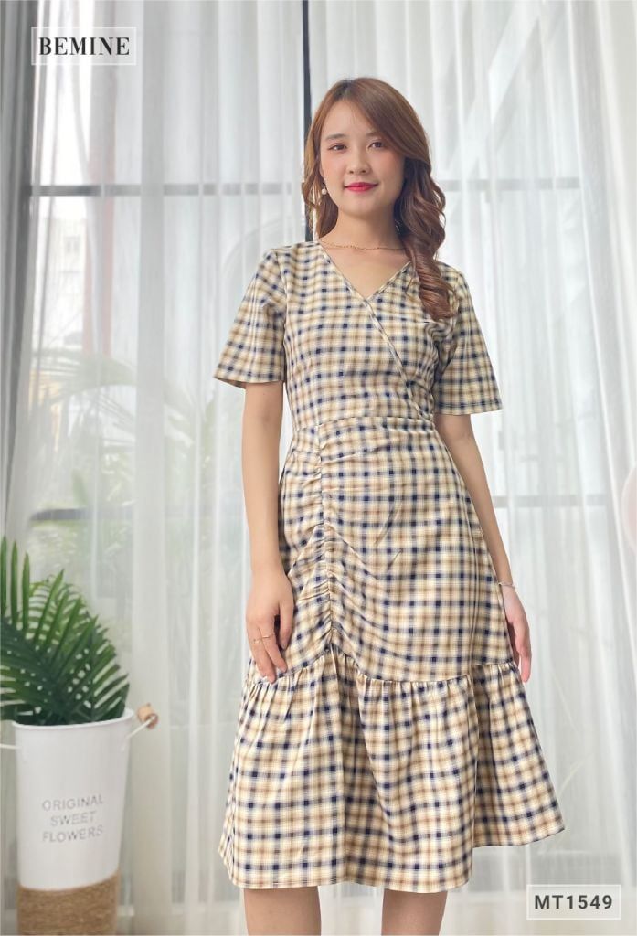 MT1549XAM - Đầm caro đuôi cá xếp ly