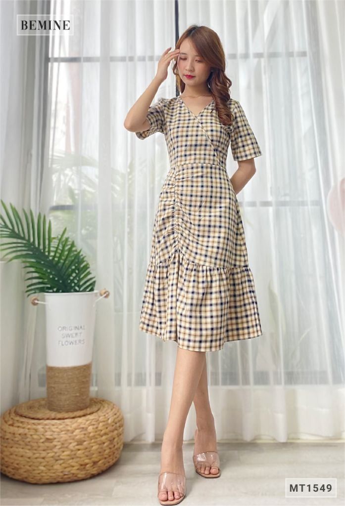 MT1549XAM - Đầm caro đuôi cá xếp ly