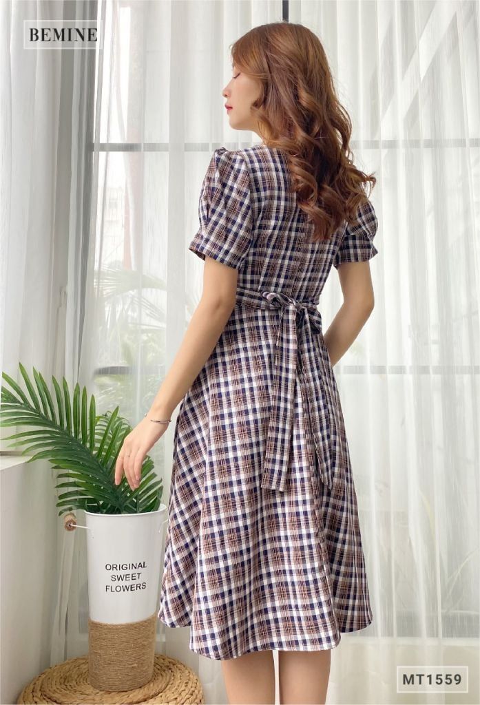MT1559DEN - Đầm caro nịt dây