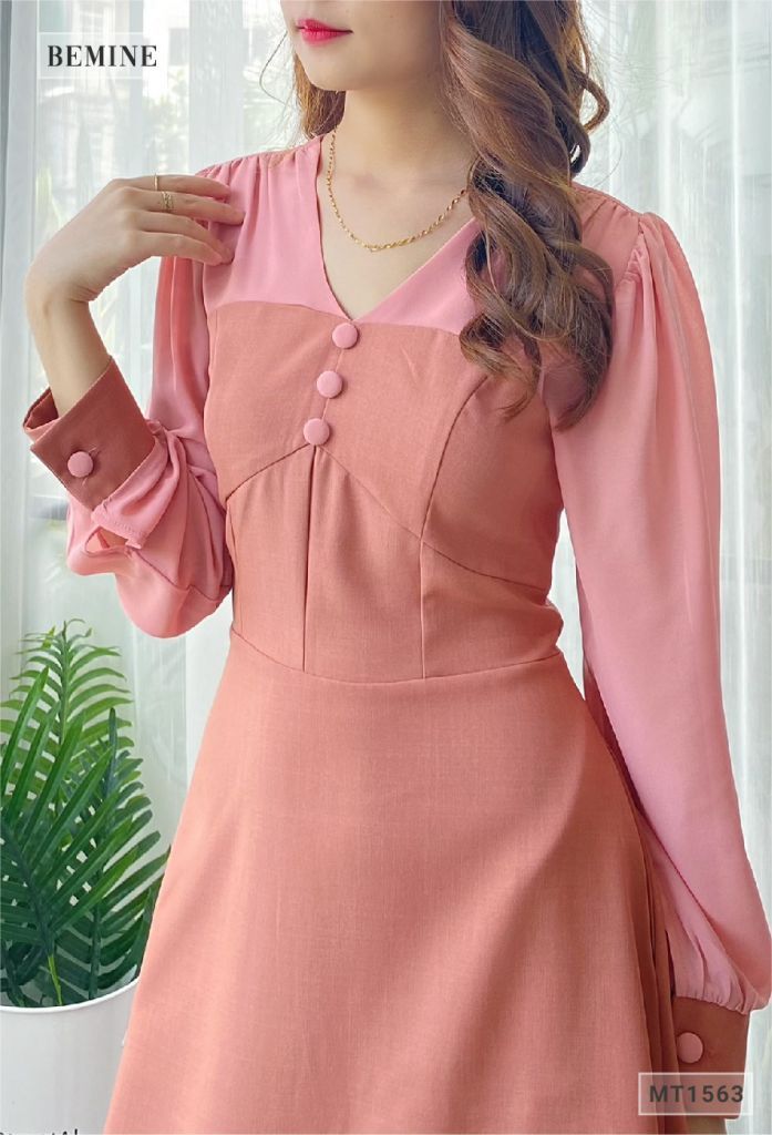 MT1563HONG - Đầm 3 nút giả phối tay dài